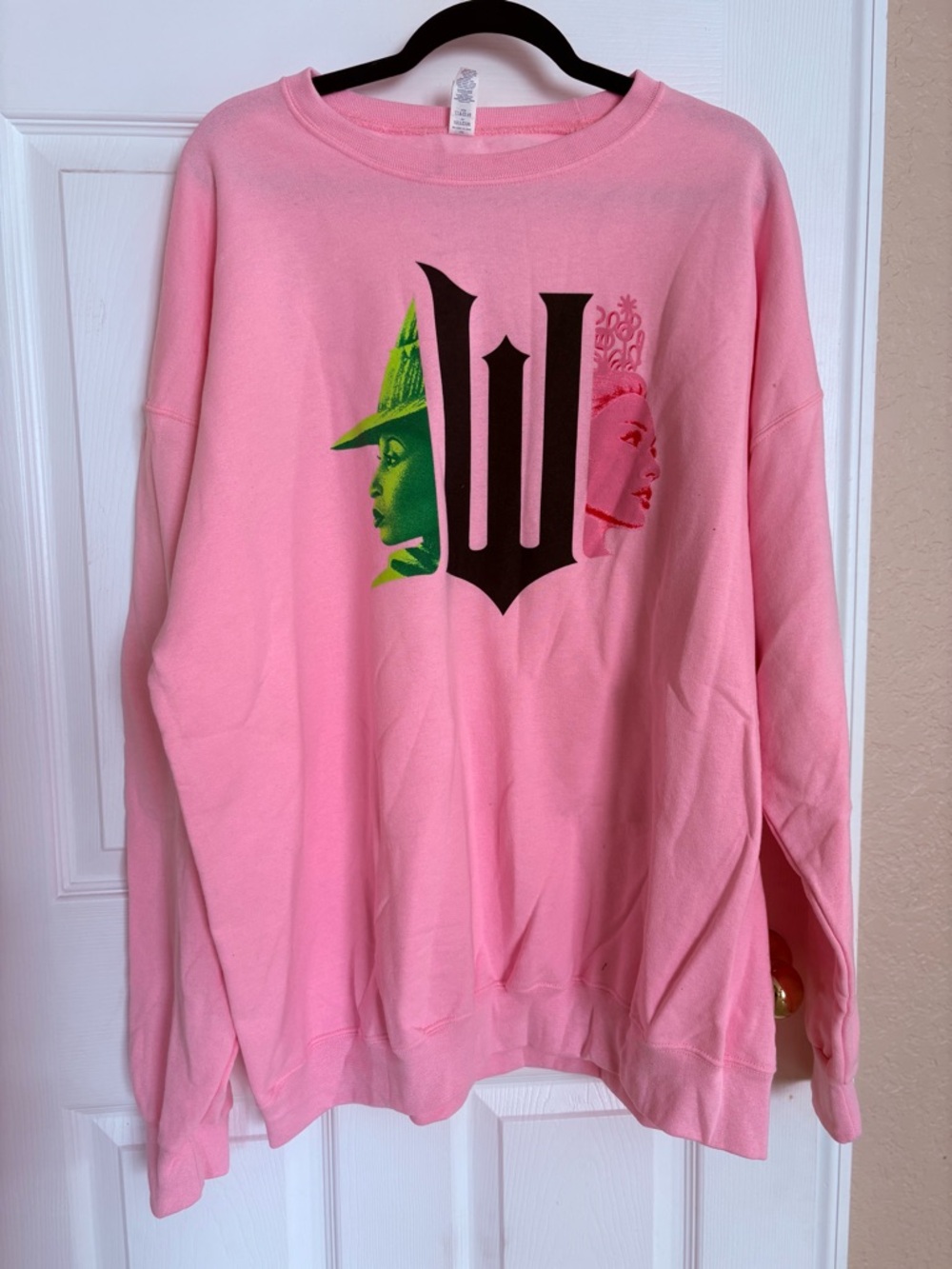 Wicked Pink Sweatshirt Graphic Crewneck Witch Movie Theme 2XL NWOT